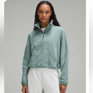 Lululemon Brushed Softstreme Ribbed. Size 8. Med Forest. Perfect condition!